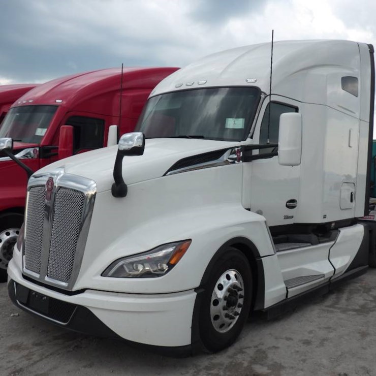 2024 KENWORTH T680