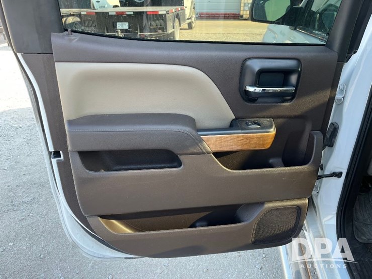 2014-chevrolet-1500-image-40