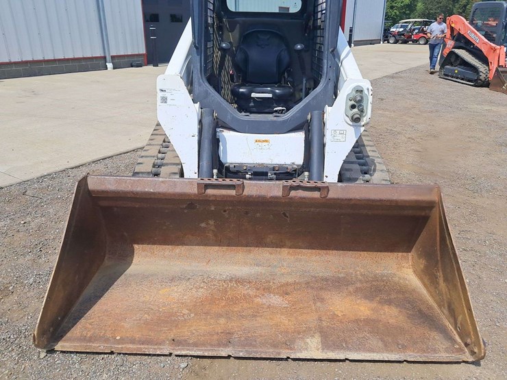 2016-bobcat-t595-image-14