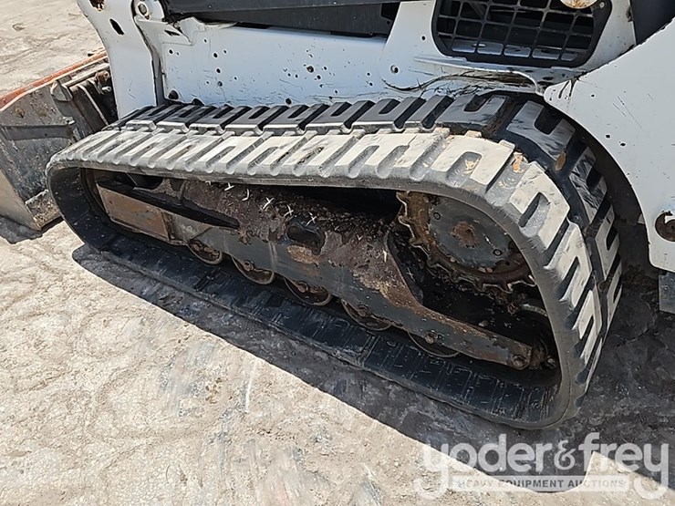 2019-bobcat-t740-image-20