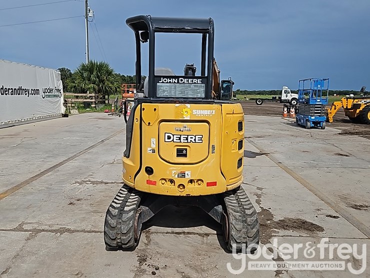 2017-deere-30g-image-28