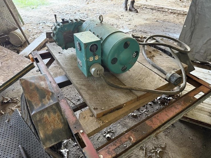 onan-15.0-uf-3-alternator-image-3