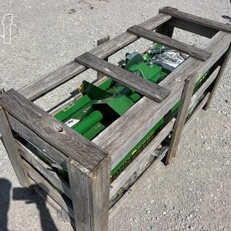2022 JOHN DEERE 647