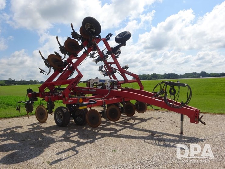 case-ih-5300-image-12