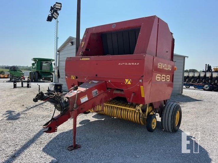 new-holland-688-image-12