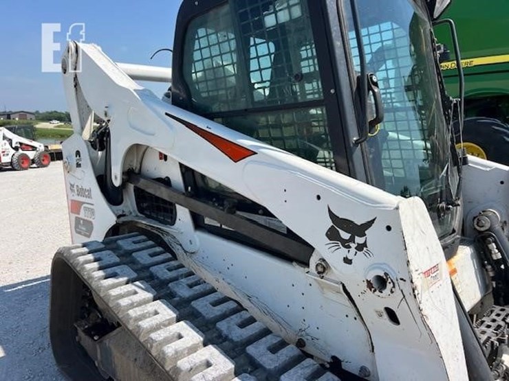 2023-bobcat-t770-image-14
