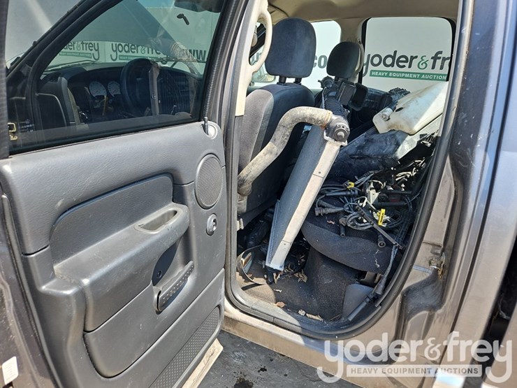 2004-dodge-ram-1500-image-20