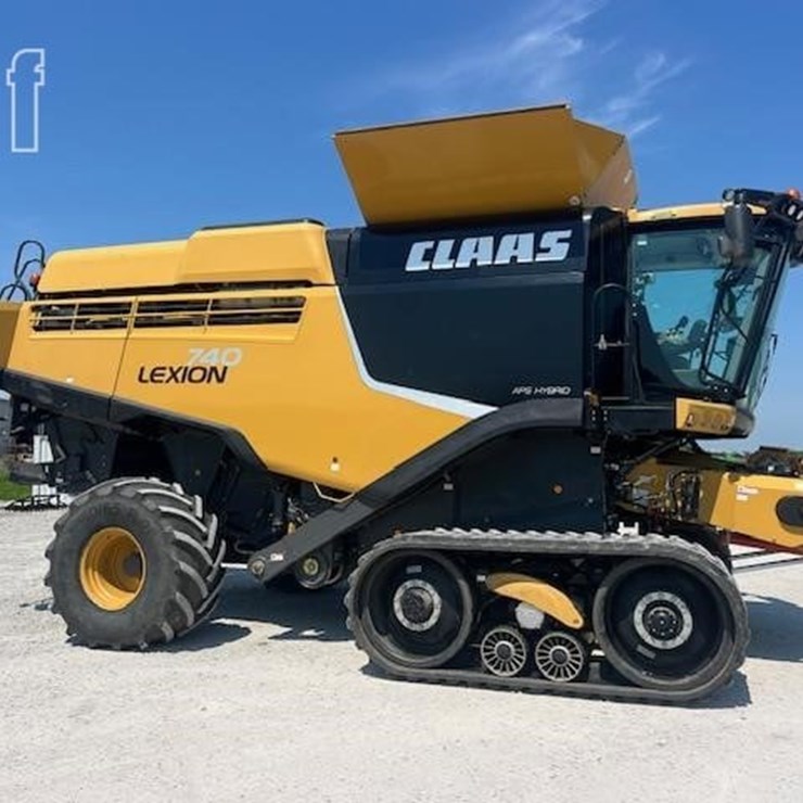 2015 CLAAS LEXION 740