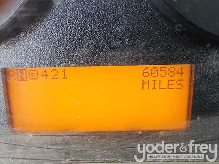 2016-international-durastar-4300-image-64