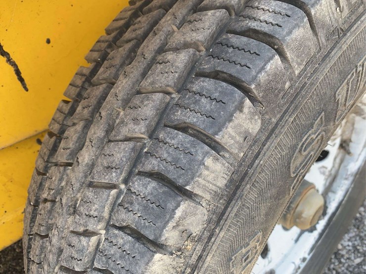 2021-etnyer-rubber-tar-crack-sealer-image-10
