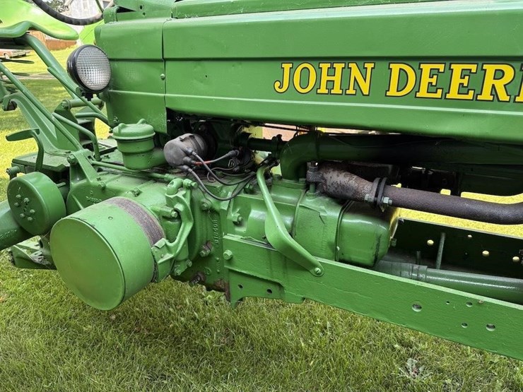 john-deere-b-image-10