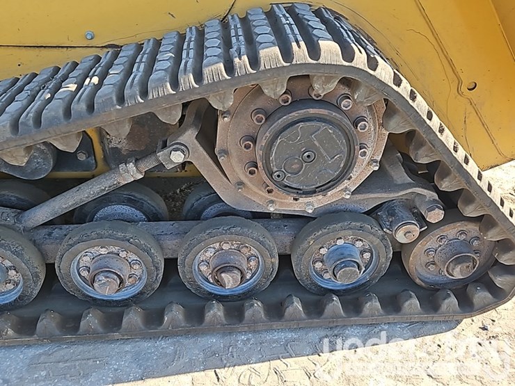 2015-caterpillar-257d-image-18