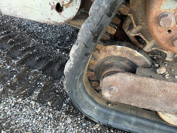 2004-bobcat-t190-image-27