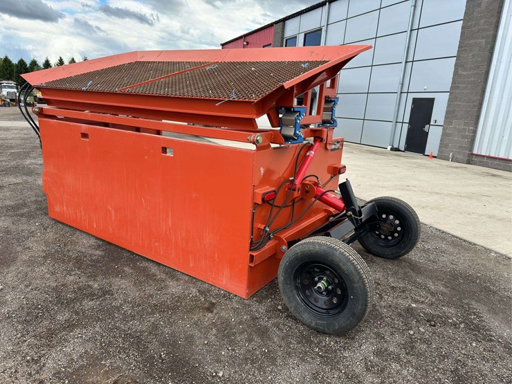 north-42-top-soil/rock-screener-image-4