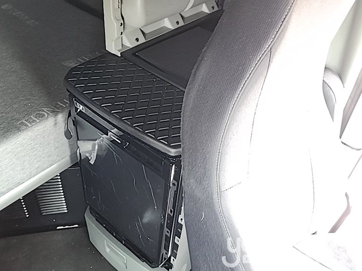 2018-kenworth-t680-image-35