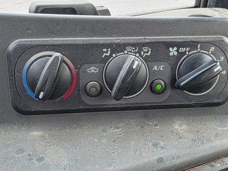 kubota-rtv1100-image-37