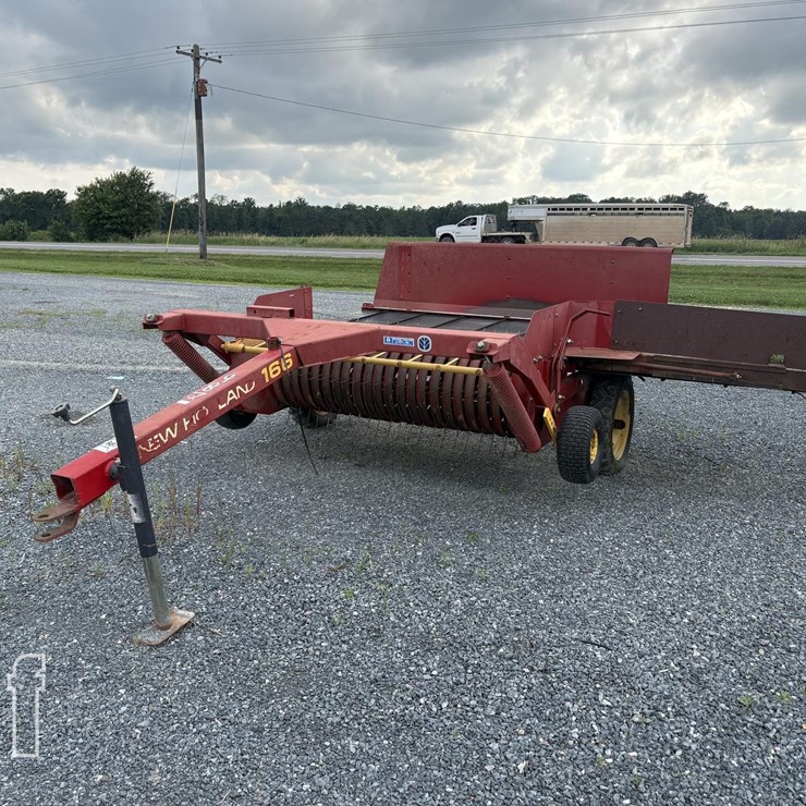 NEW HOLLAND 166
