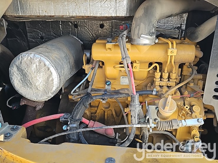 2019-caterpillar-303-image-30