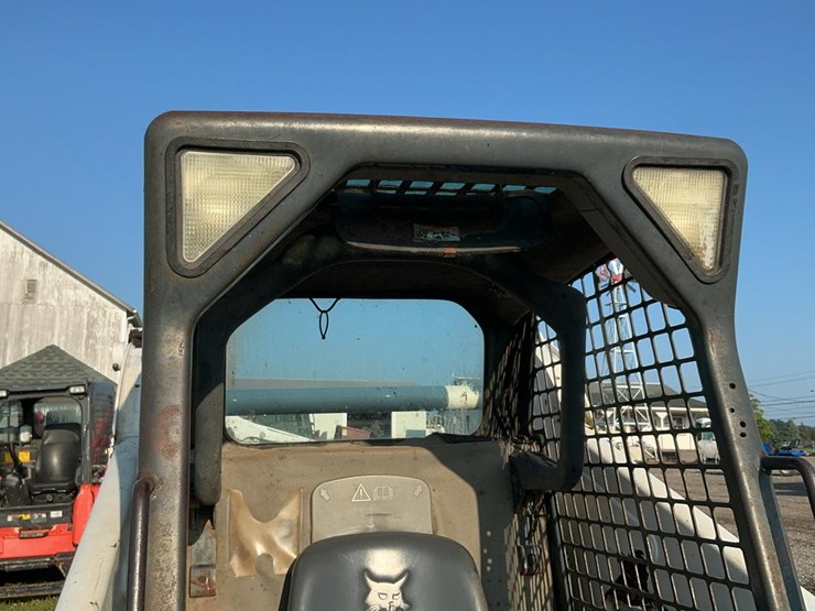 2004-bobcat-t190-image-40