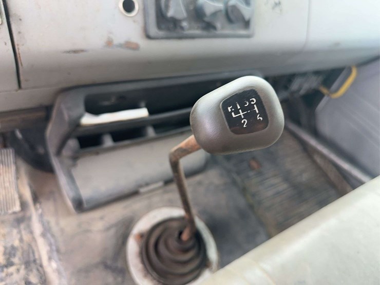 freightliner-fl70-image-43