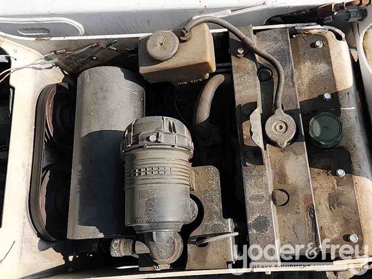 2011-bobcat-mt55-image-22