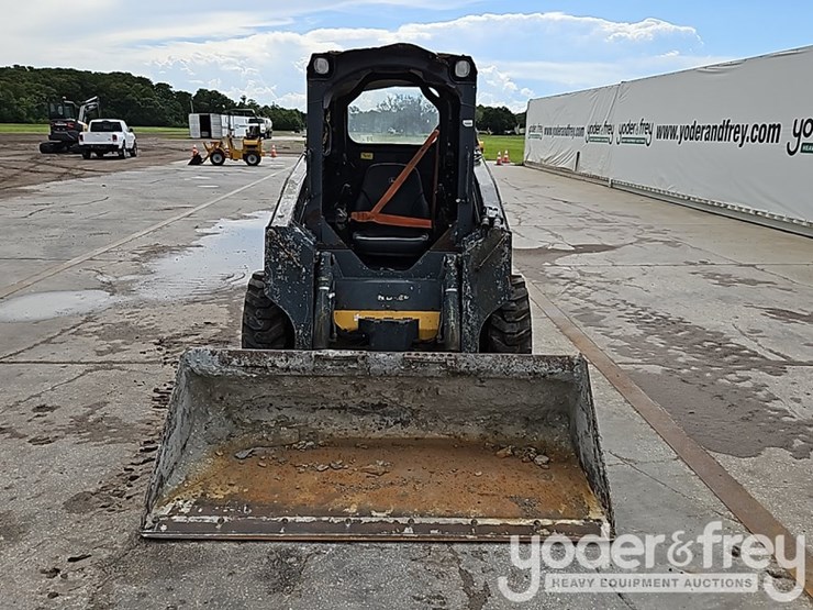 2019-deere-316gr-image-11