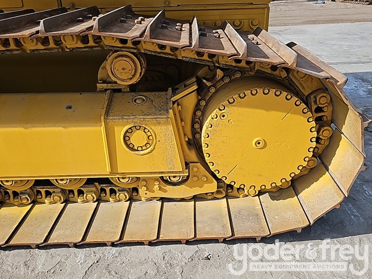 2022-deere-750l-image-23