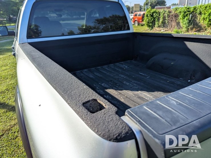 2009-dodge-ram-2500-image-28