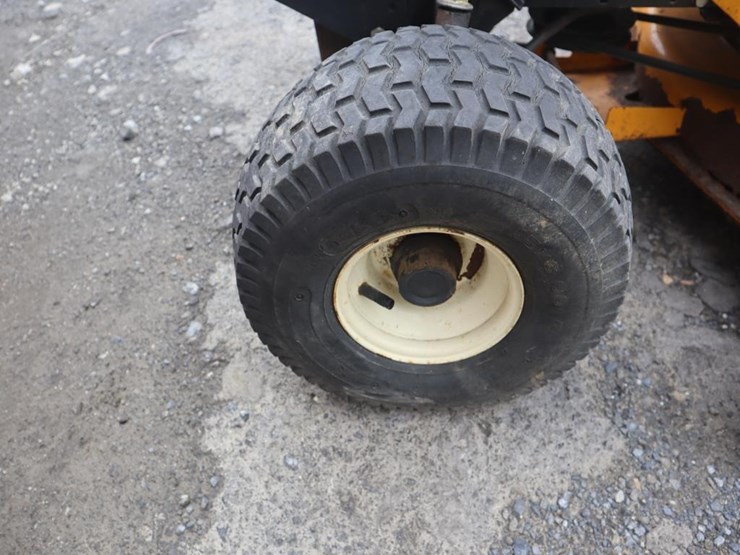 cub-cadet-lt1045-image-11