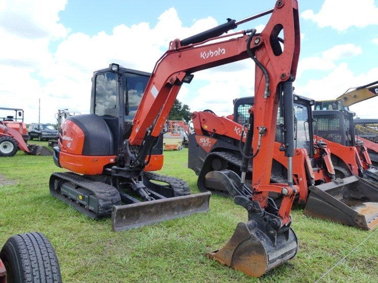 2022-kubota-kx040-4-image-2