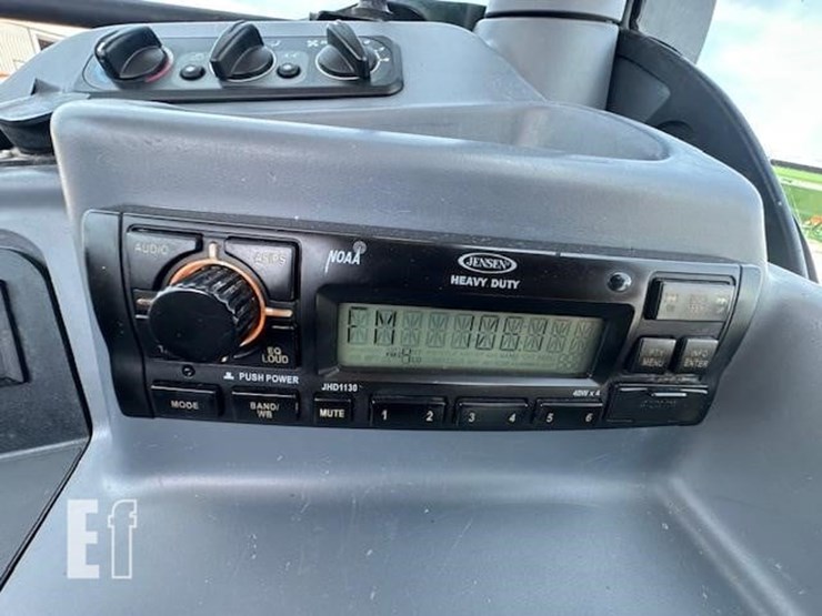 kubota-m110gx-image-32