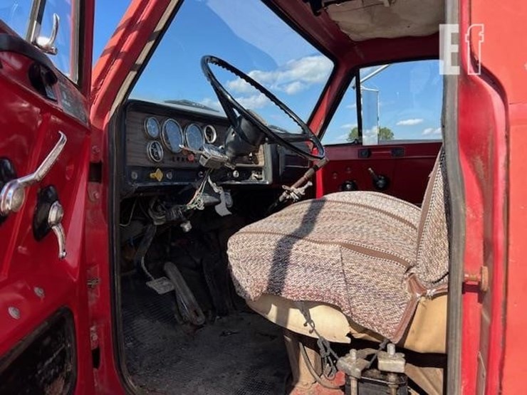 1997-gmc-7500-image-33