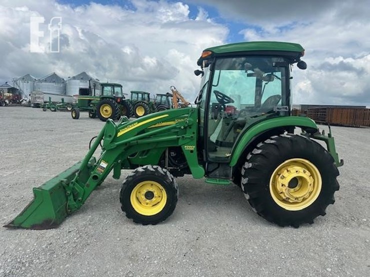 2011-john-deere-4720-image-2