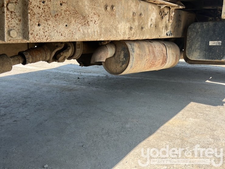 2000-ford-f750-image-9