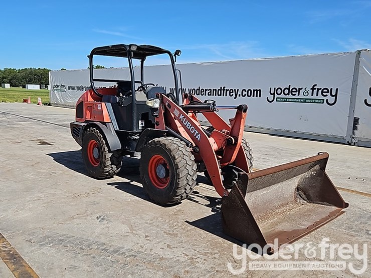 2018-kubota-r530-image-6