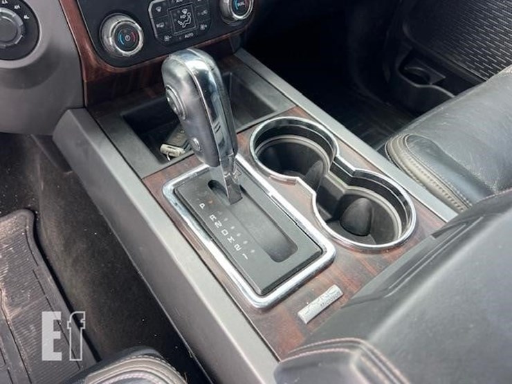 2015-ford-expedition-platinum-image-40