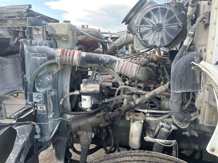 2012-peterbilt-382-image-15