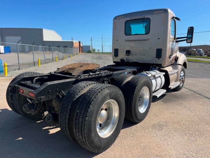 2014-kenworth-t680-image-4
