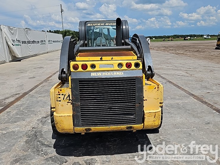2015-new-holland-l230-image-16