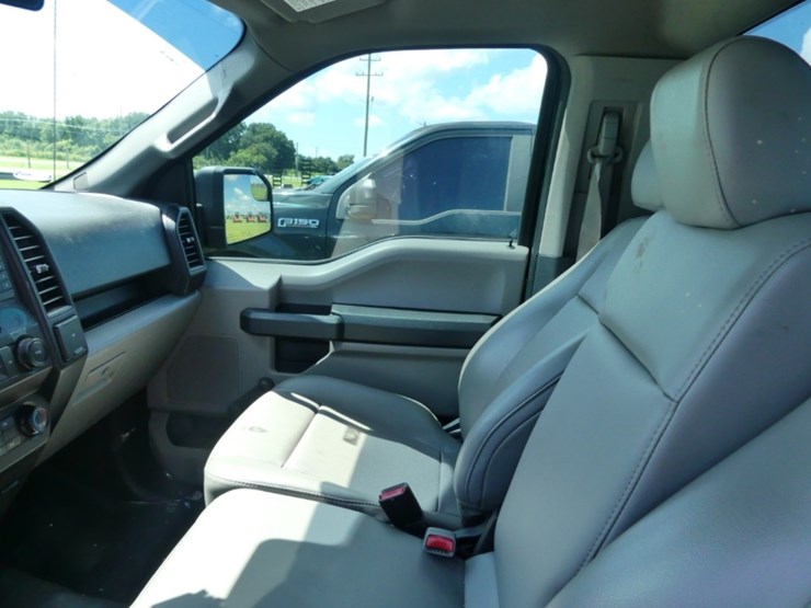 2017-ford-f150-xl-image-10