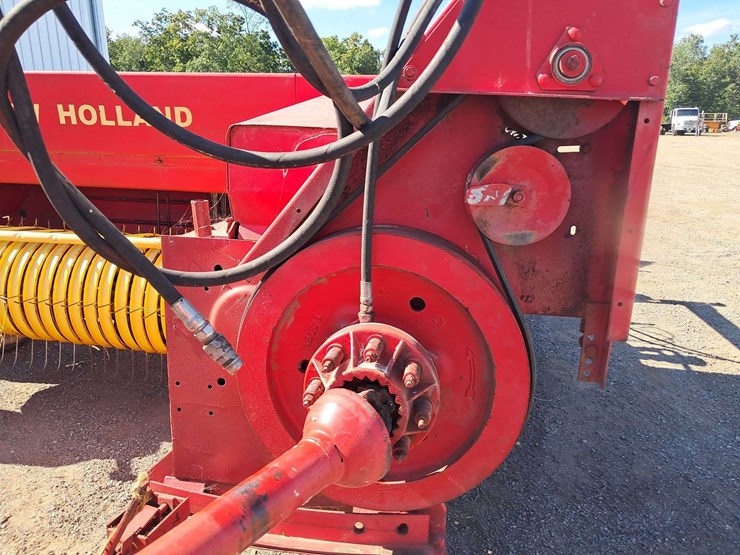 new-holland-315-image-11