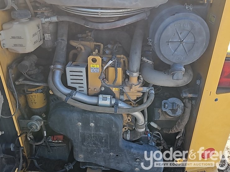2023-caterpillar-259d3-image-22