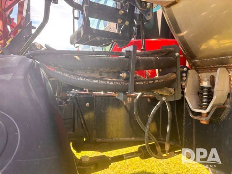 2019-case-ih-patriot-4440-image-33
