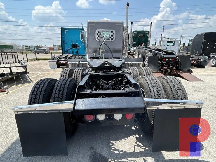 2013-kenworth-t800-image-8