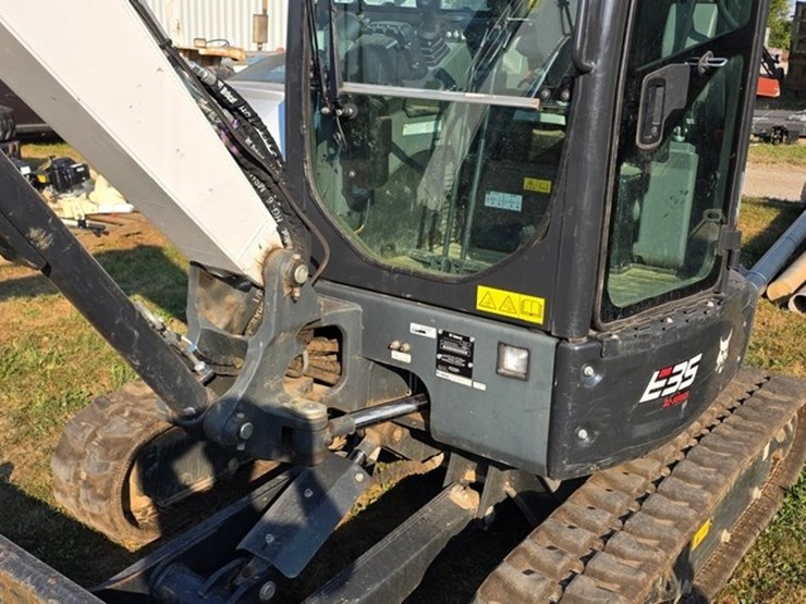 2024-bobcat-e35-image-12
