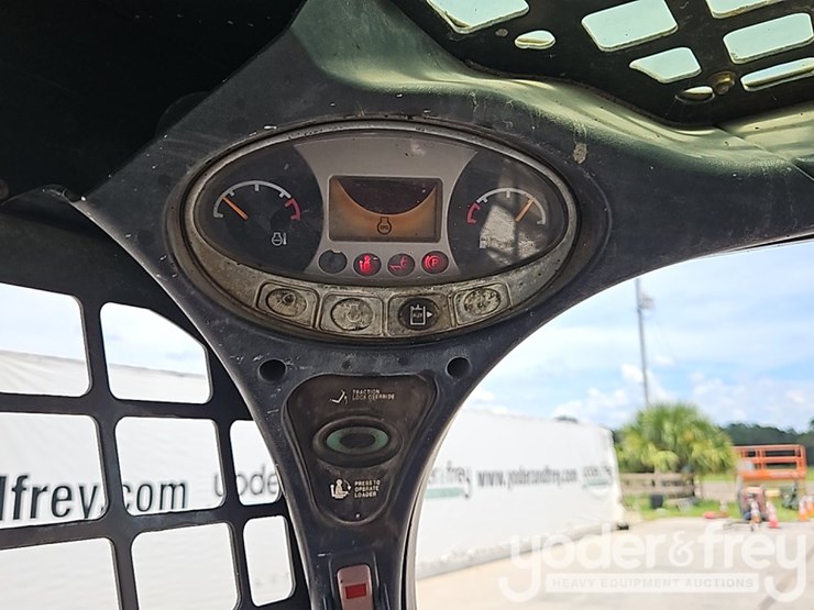 2016-bobcat-t650-image-29