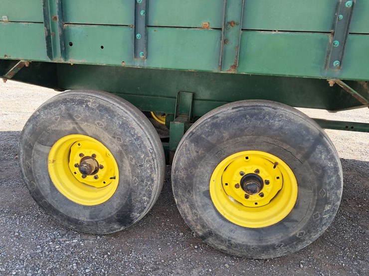 badger-forage-wagon-image-9