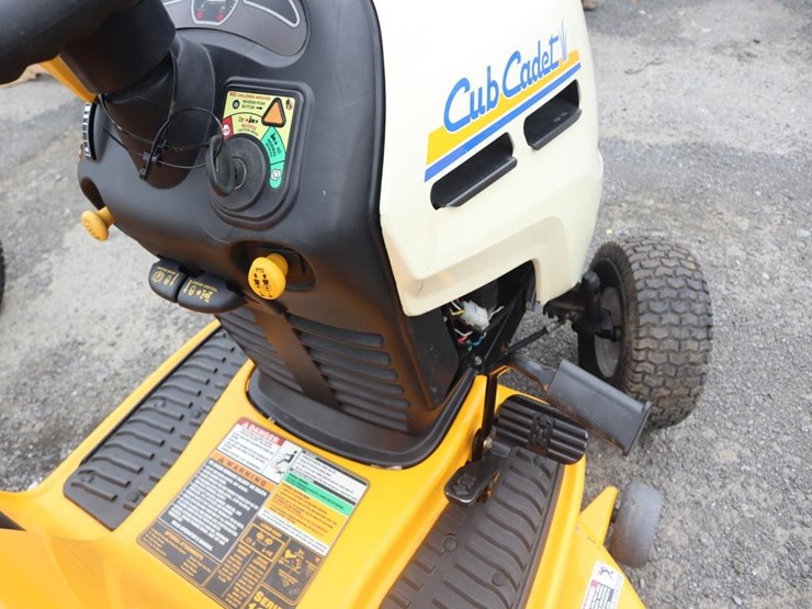 cub-cadet-lt1042-image-16