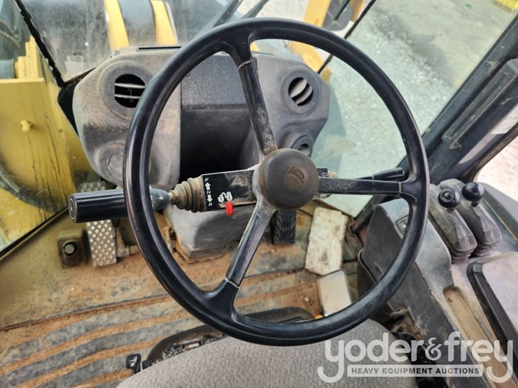 2010-deere-644k-image-34