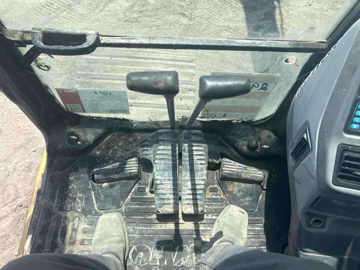 2006-komatsu-pc400-lc-image-54